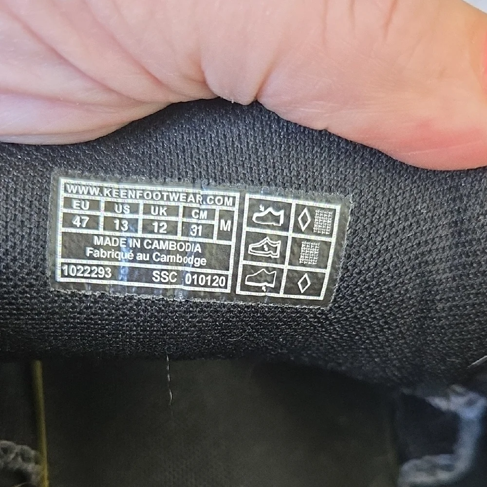 Keen Men's Charcoal and Lime Athletic Shoes - Picture 2 of 4